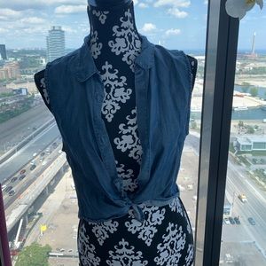 Jean sleeveless button up shirt